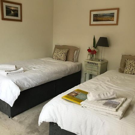 Вилла Rie'S Retreat - The Whole House Гластонбери Экстерьер фото