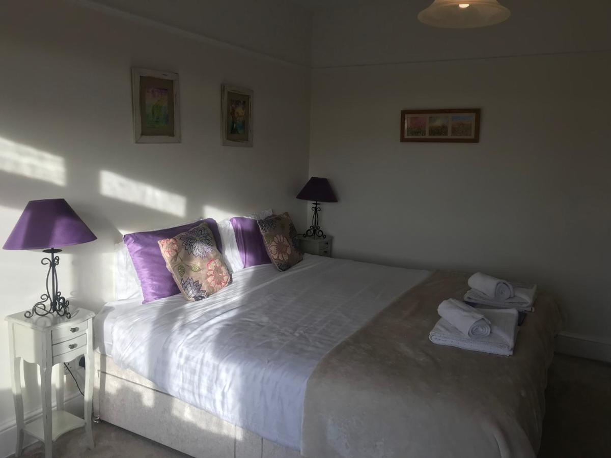 Вилла Rie'S Retreat - The Whole House Гластонбери Экстерьер фото